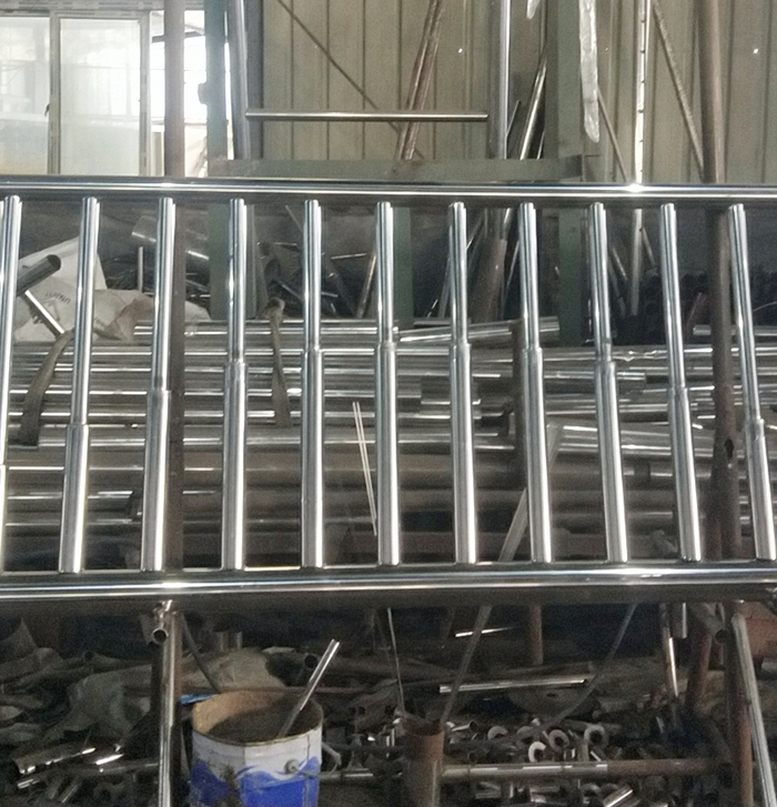 不锈钢复合管生产车间